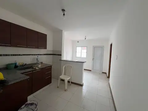Depto Tipo Casa en Alquiler de 5 ambientes