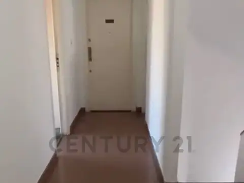 Oficina en venta - Calle 8 esquina Diag. 74