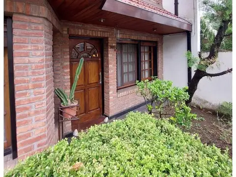 Leandro L Alem 3100