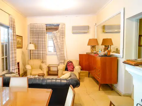 Casa en Venta 5 Ambientes a Reciclar