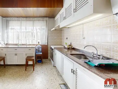 Casa en Venta de 4 Ambientes en Olivos con Patio