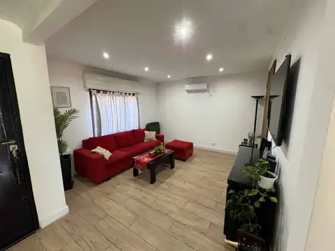 Casa en Venta en Temperley, USD 154.999