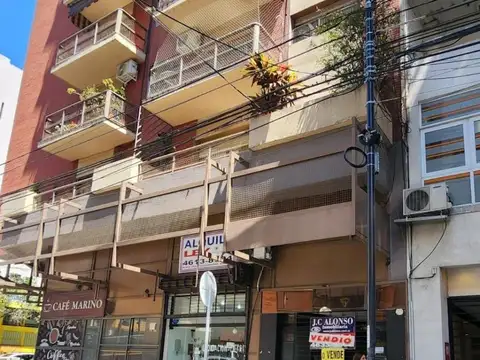 Local en Venta en Flores, USD 270.000