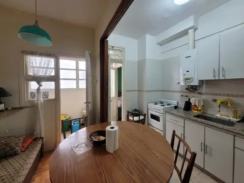 DEPARTAMENTO EN VENTA 2 AMBIENTES CON COCHERA ZONA CENTRO