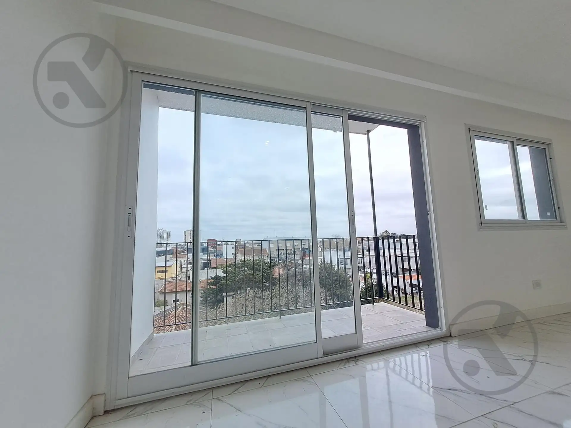 VENTA | DEPARTAMENTO 2 AMBIENTES | COCHERA | VILLA PRIMERA