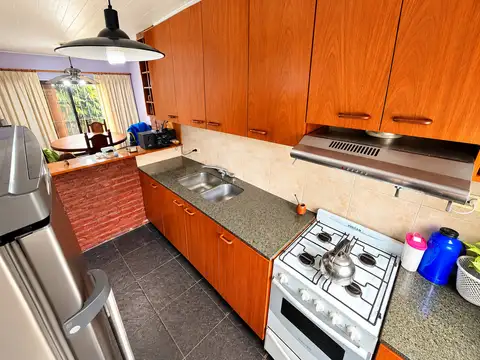 Casa en Alquiler con 1 cochera