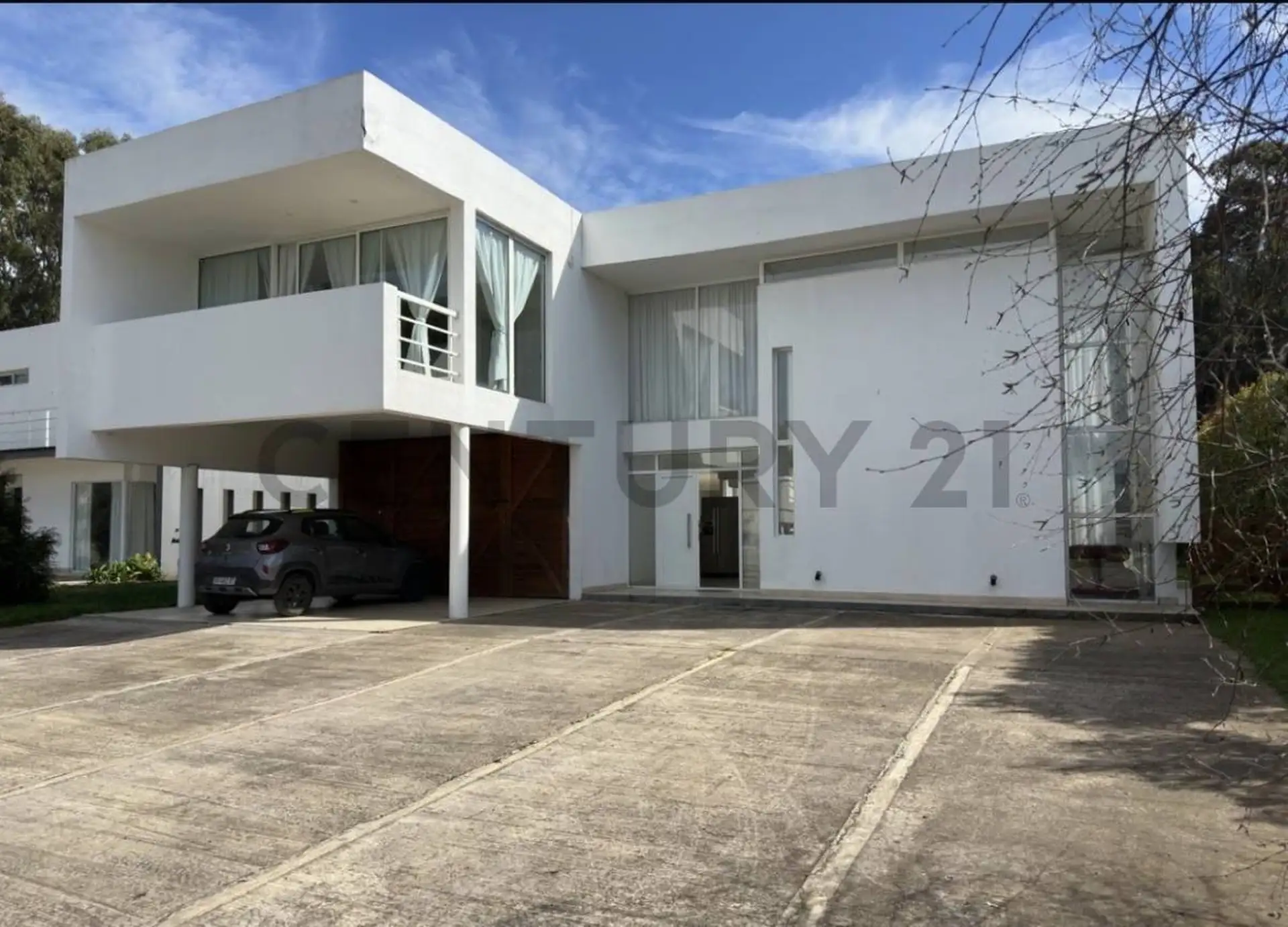 VENTA CASA 4 AMBIENTES PISCINA RUMENCO