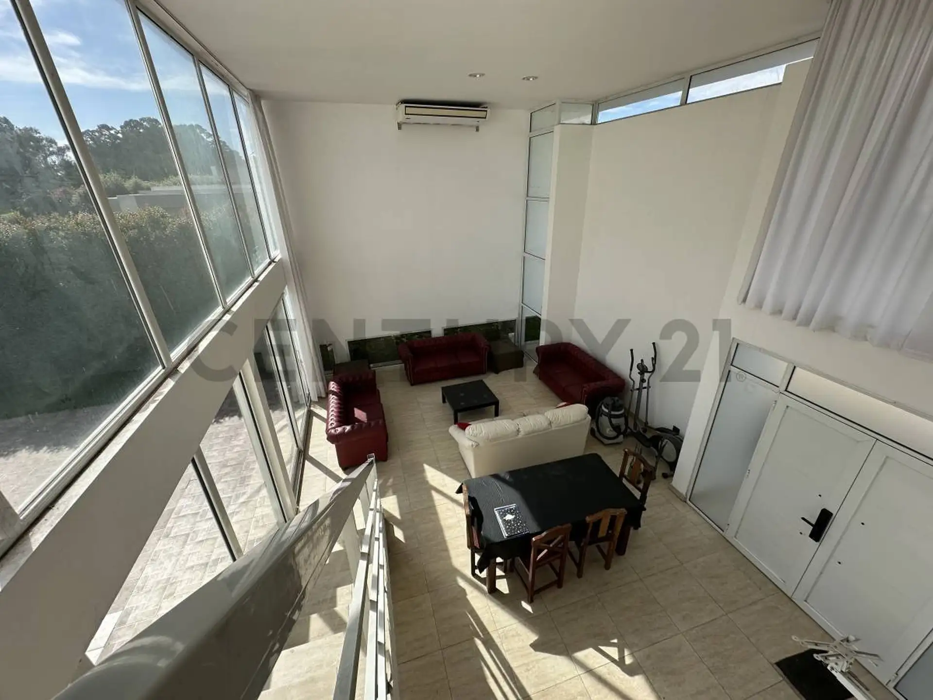 VENTA CASA 4 AMBIENTES PISCINA RUMENCO