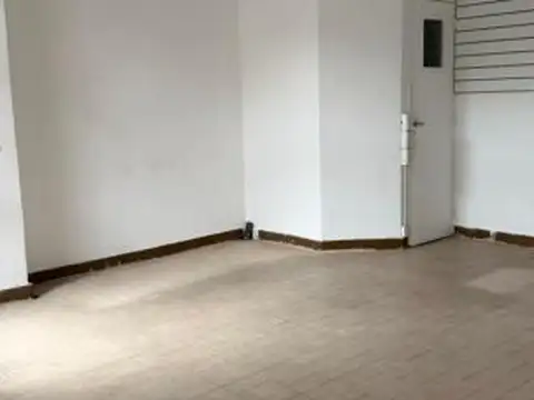 Local comercial en alquiler – Av. Wheelwright 1677, Rosario