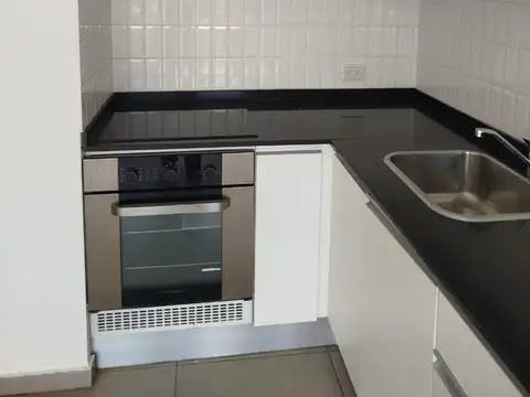 Depto Tipo Casa en Alquiler en Neuquén, $ 1.100.000