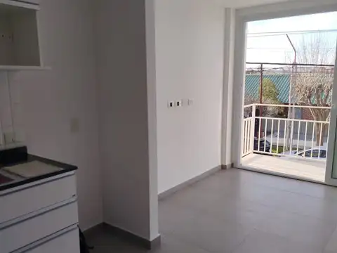 Depto Tipo Casa en Alquiler de 2 ambientes