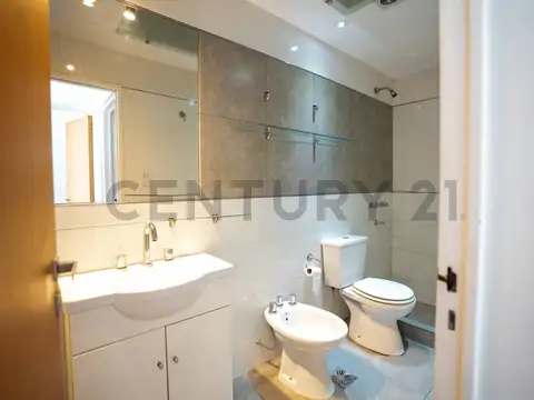 13 2900, Piso 6
