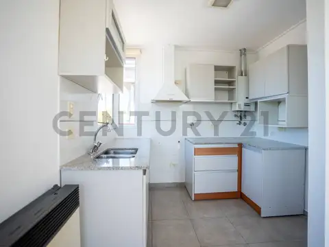 Departamento de 2 dormitorios, con cochera en Berisso