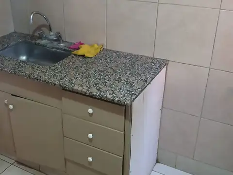 Depto Tipo Casa en Alquiler 50 años