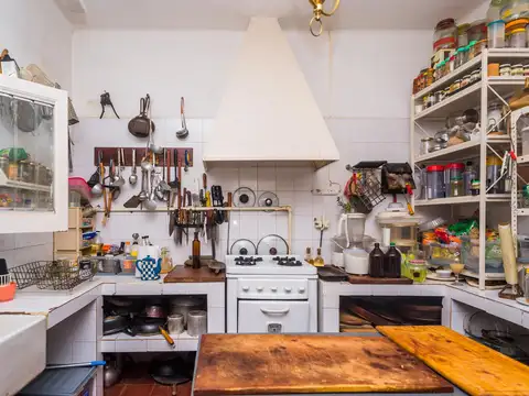 CASA EN VENTA O PERMUTA VAQUEROS 7 DORMITORIOS