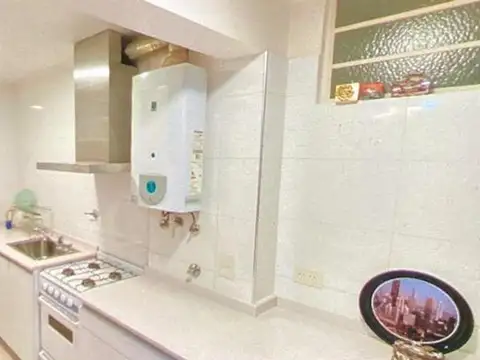 Medrano 1000, Piso 4