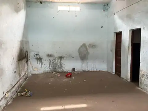 Aristóbulo Del Valle 2533, Lanús