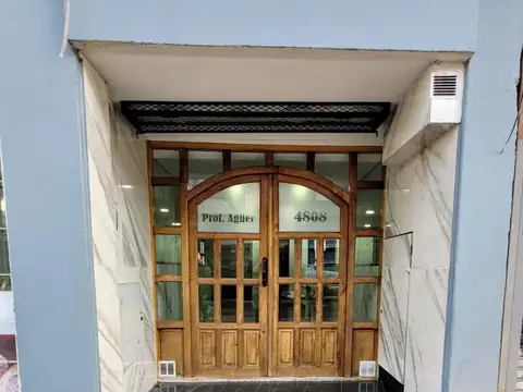 Departamento de 2 Ambientes - A metros de estacion Ballester