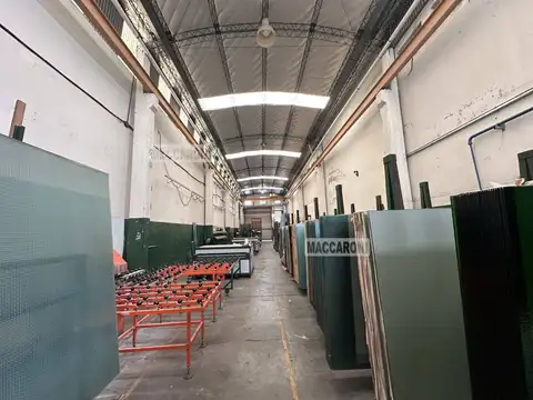Galpón en Venta en Mataderos, CABA