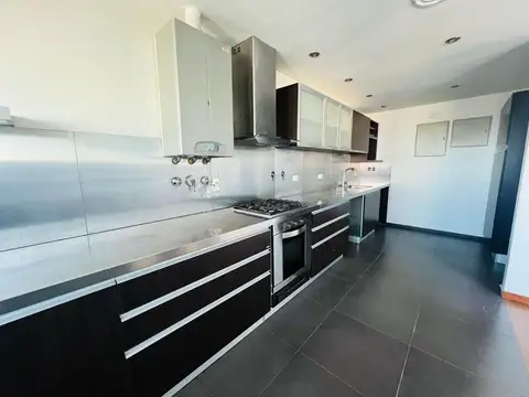 Departamento 4 ambientes con 2 baños