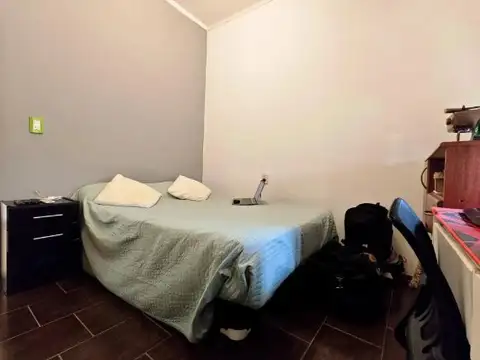CASA EN VENTA EN PH EN LA TABLADA CON COCHERA PARA VARIOS AUTOS