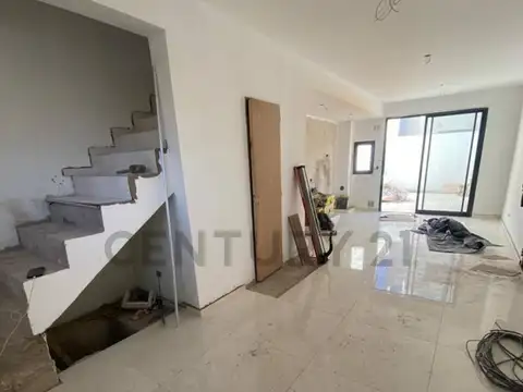 21 e 62 y 63 100, Piso 0