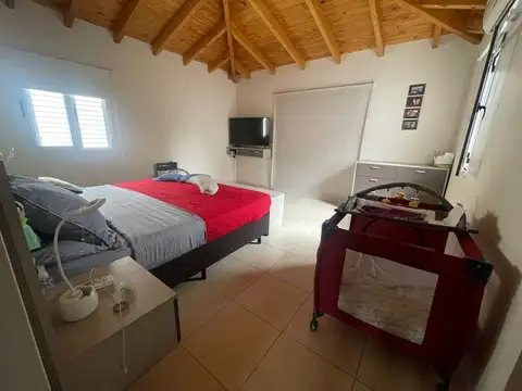 VENTA CASA 3 DORMITORIOS BARRIO URQUIZA GUAYMALLÉN