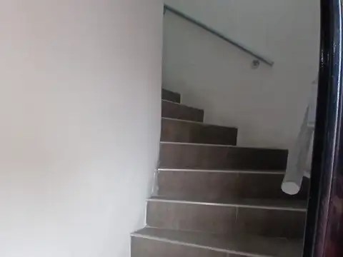 Depto Tipo Casa en Alquiler de 2 dormitorios
