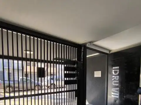 Departamento en Alquiler en Luis Agote, $ 850.000