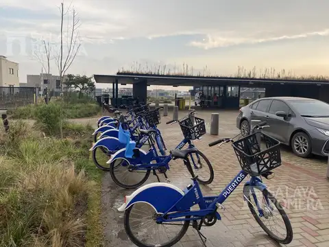 Lote en Puertos del Lago