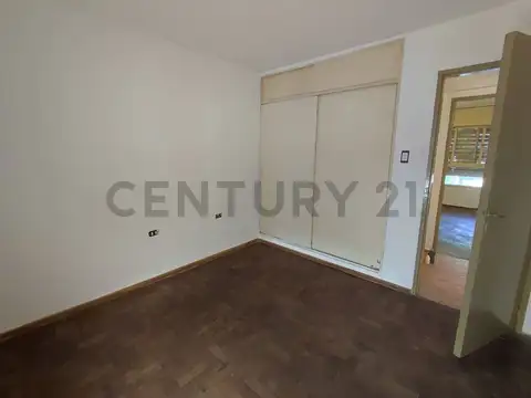 Departamento en Venta en Alberdi, USD 64.999