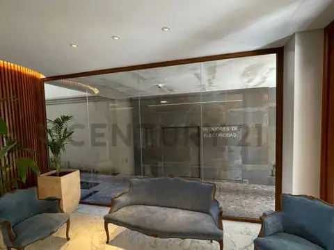 44 entre 11 y 12. Departamento de categoría en venta, 3 dormitorios