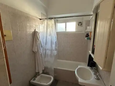 Depto Tipo Casa en Venta 52 años
