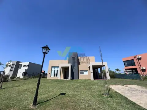APTO CREDITO - Casa en dos plantas San Sebastian area 5
