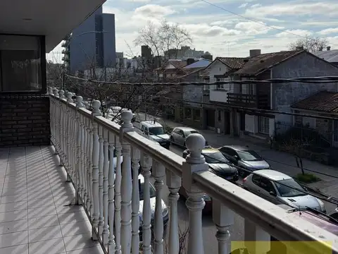 Depto Tipo Casa en Alquiler de 3 dormitorios