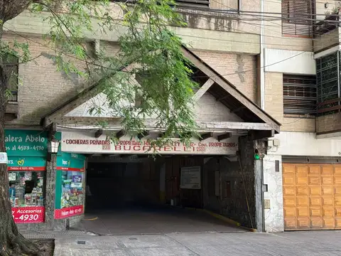 INMEJORABLE UBICACIÓN- A MTR DE LA ESTACIÓN DE SUBTE Y TREN- GRAN CONECTIVIDAD.COCHERA FIJA-CUBIERTA