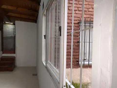 Depto Tipo Casa Monoambiente con 1 baño