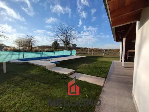 Casa en  Venta con Quincho y Pileta