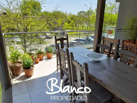 Departamento 3 ambientes con 2 baños