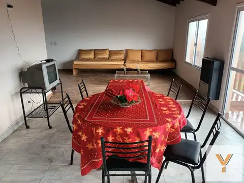 Depto Tipo Casa 7 ambientes con 3 baños