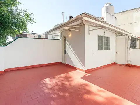 Duplex 5 ambientes con Garage, patio, terraza + Quincho