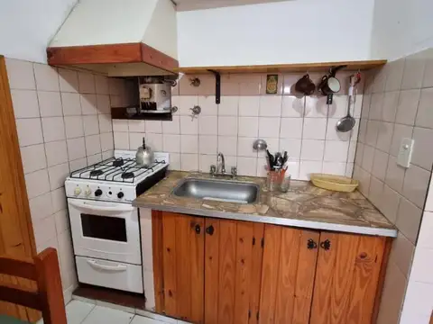 147 , Piso 1