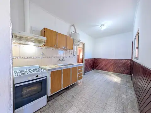 CASA EN PEREZ | 3DORMITORIOS | 4 AMBIENTES | COCHERA Y PATIO