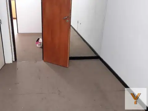 Oficina 2 ambientes con 1 baño