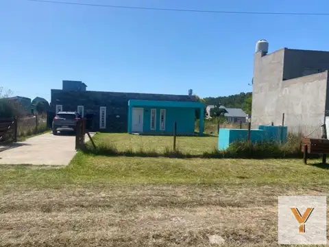 Casa en venta - 3 Dormitorios 2 Baños - Camet