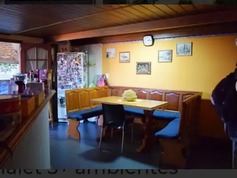 Casa en Venta con 1 cochera