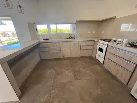 Casa en Venta en Guernica, USD 140.000