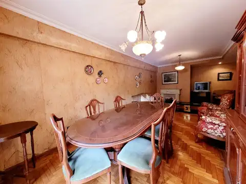 Departamento 5 ambientes con 2 baños