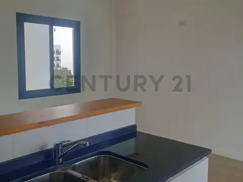 SEMIPISO UN DORMITORIO CON DOS BALCONES A ESTRENAR