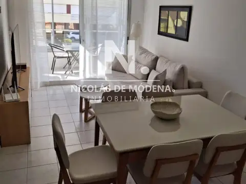 Alquila apartamento con vista a agradable entorno de 1dormitorio y medio en Brava, Punta del Este 